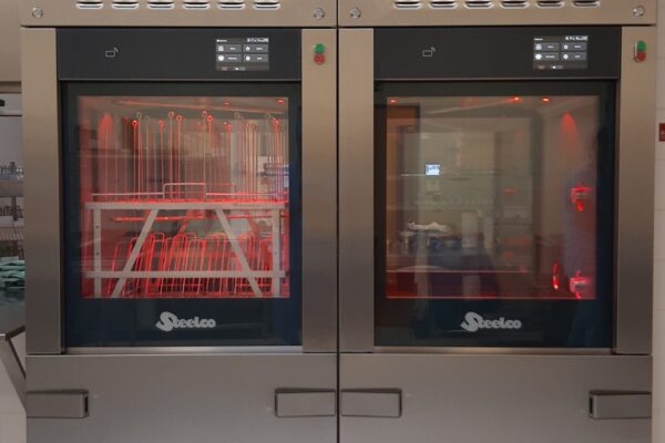 Mycí a dezinfekční automaty